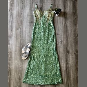 La Femme Full Length Sequin Formal Gown Size 8
